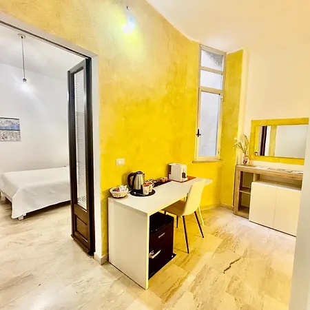 בית הארחה Casa Del Corso 3*