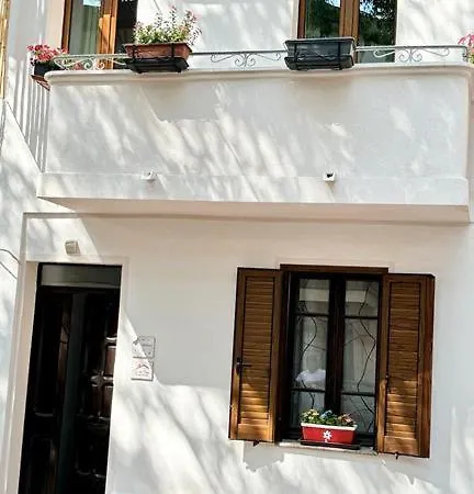 Casa Del Corso 3*